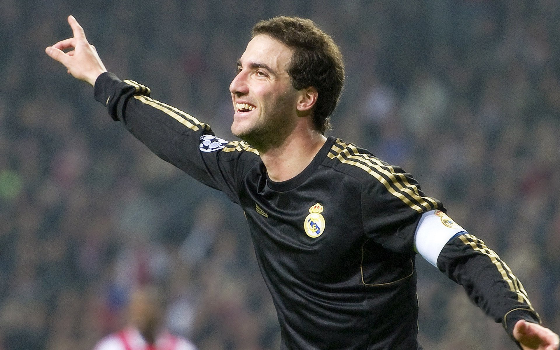 九游jiuyou-中超-罗德里格造绝平 梅州连扳两球2-2大连，英超罗德里戈